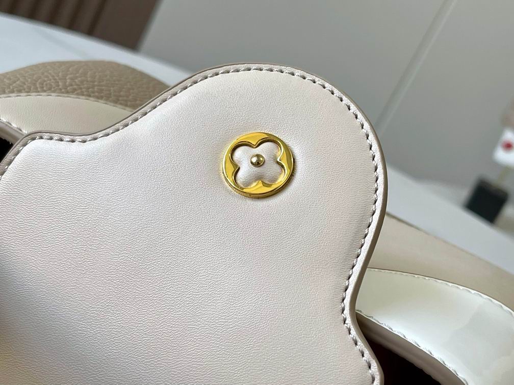 Capucines M59864 27x18x9cm cs (6)