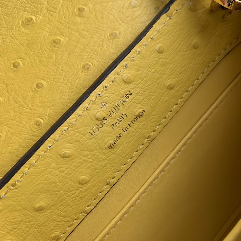 Capucines M93483 21x14x8cm gf (5)