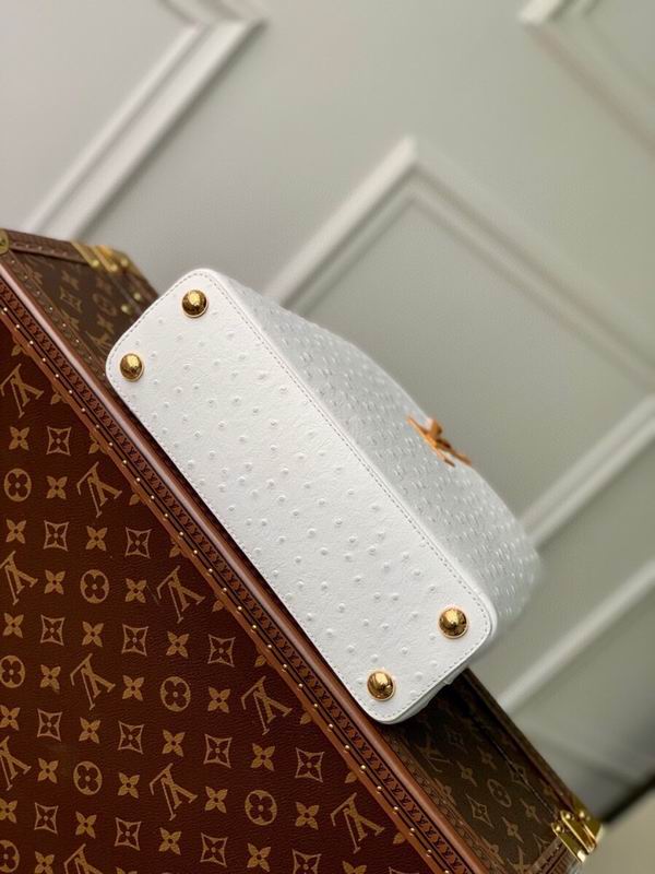 Capucines M93483 27x18x9cm gf (39)