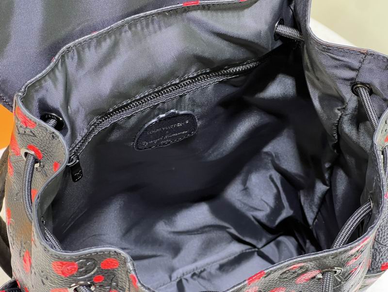 Christopher M21978 38x44x21cm ss (9)