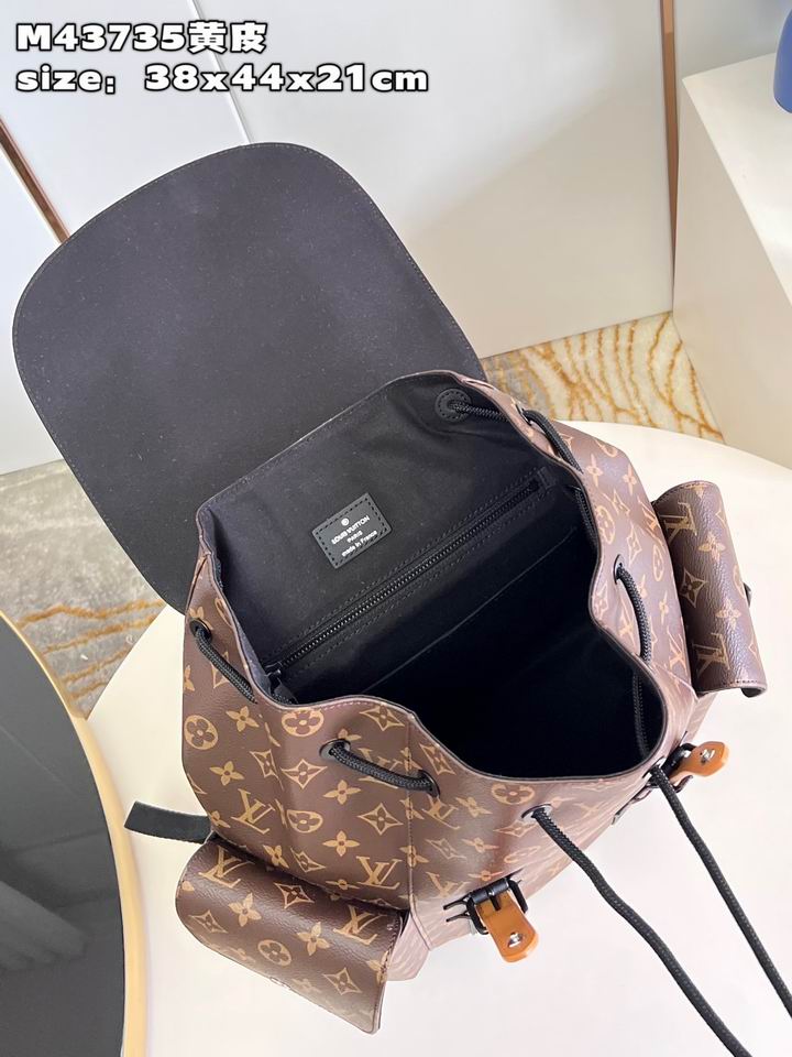 Christopher M43735 38x44x21cm gf (9)