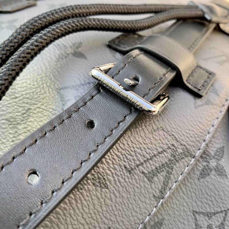 Christopher M46331 32x39x12cm gf (4)