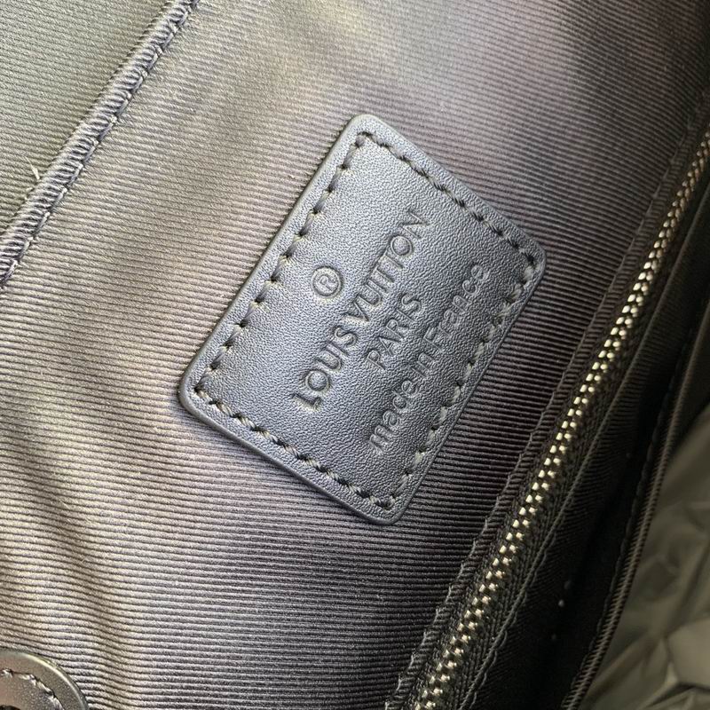 Christopher M46331 32x39x12cm gf (9)