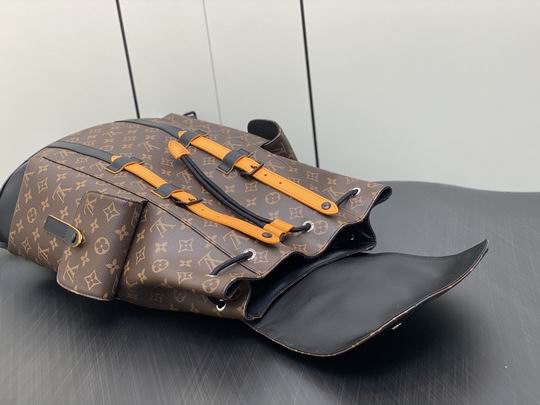 Christopher M46686 38x44x21cm gf (7)