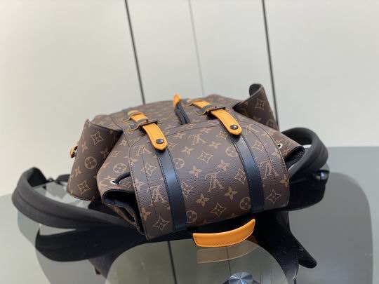 Christopher M46699 32x39x12cm gf (3)