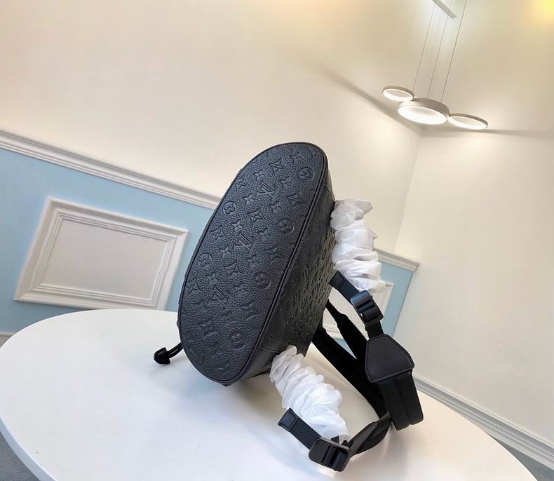 Christopher M55699 41x48x13 cm gf (4)