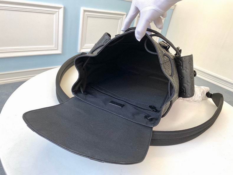 Christopher M55699 41x48x13 cm gf (7)