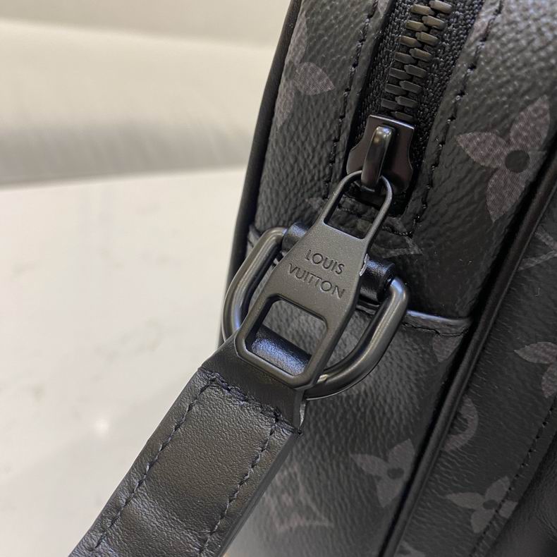 Christopher M69404 15x17x8 cm gf (15)