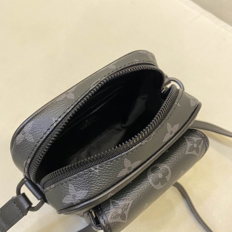 Christopher M69404 15x17x8 cm gf (17)