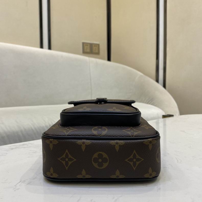 Christopher M69404 15x17x8 cm gf (4)