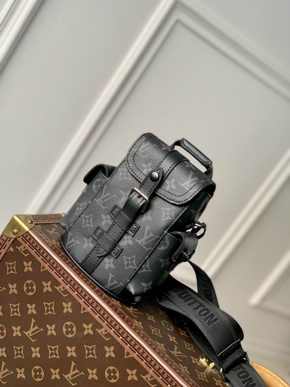 Christopher M82769 14x19x6cm gf (19)