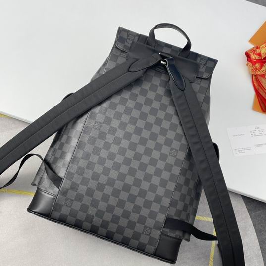 Christopher N41379 38x44x21cm gf (4)