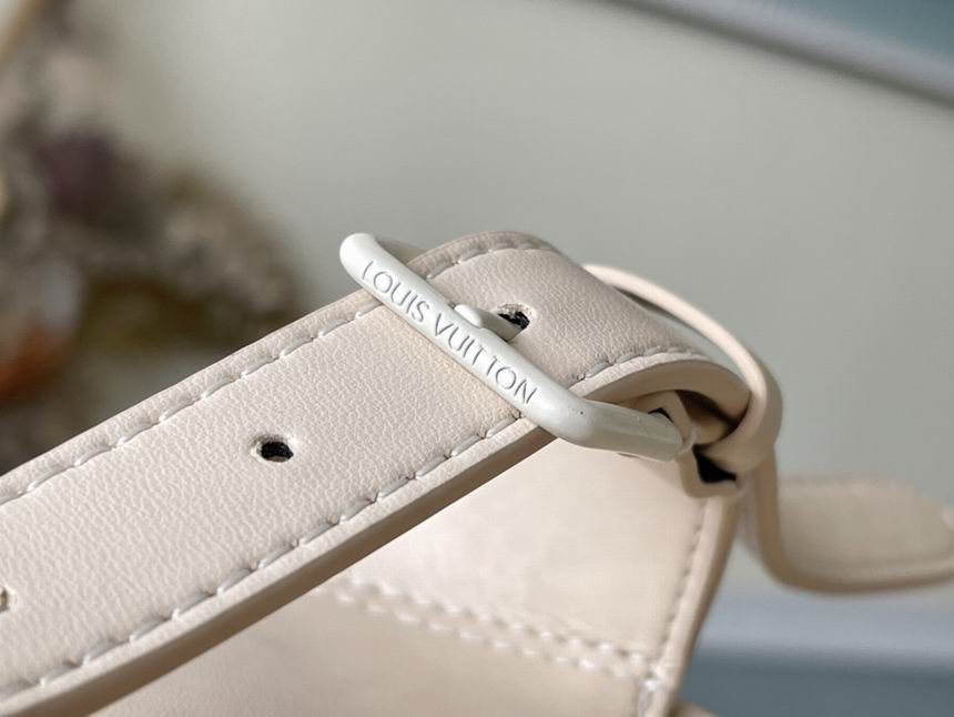 Christoppher M53286 44x49x22 af (14)