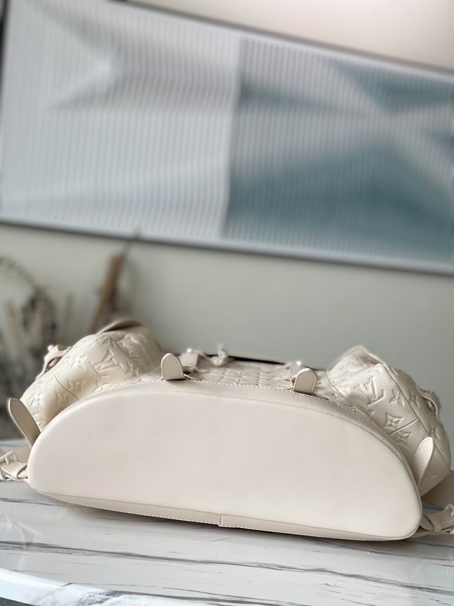 Christoppher M53286 44x49x22 af (15)