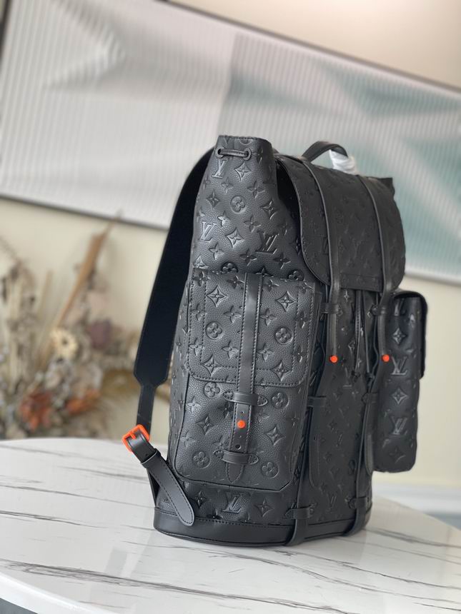 Christoppher M53286 44x49x22 af (6)