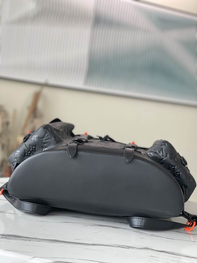 Christoppher M53286 44x49x22 af (9)