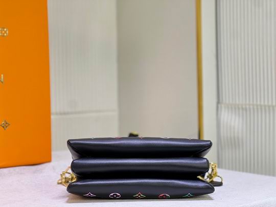 Coussin M57782 M21209 26x20x12cm cs1 (5)