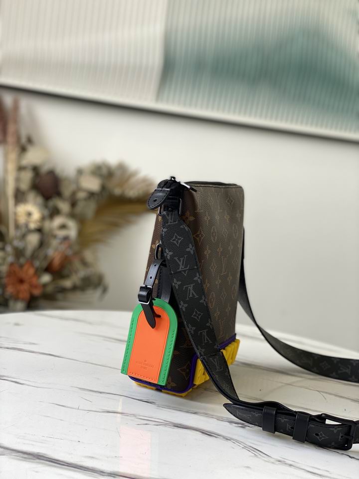 Cruiser M57966 16.5x24x10 cm gf (2)