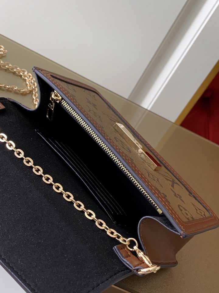 Dauphine M68746 bc (3)