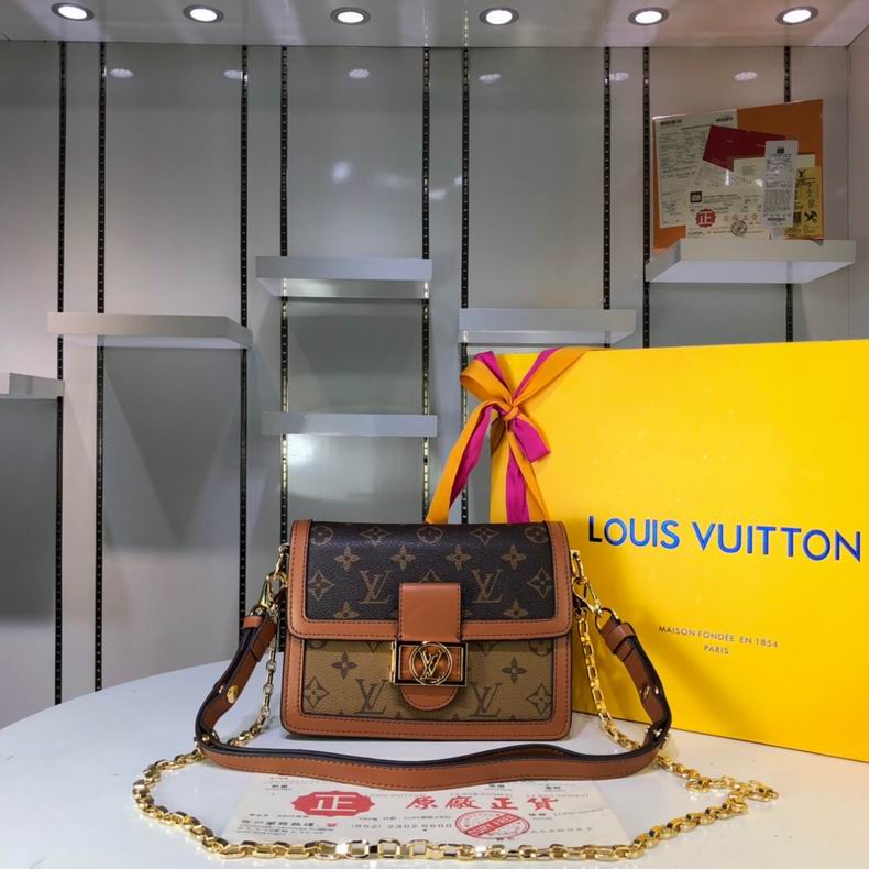 Dauphine M44393 20x16x10 cm cs (1)