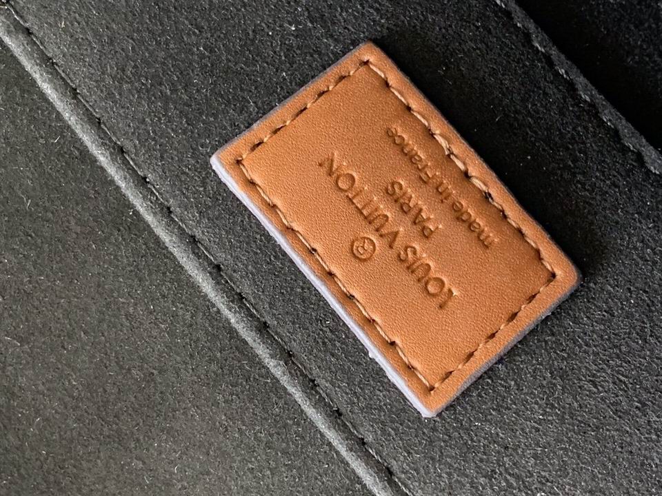 Dauphine M44580 bc (5)