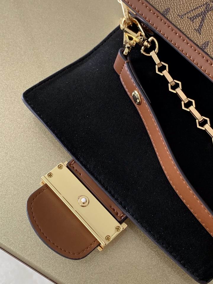 Dauphine M44580 bc (9)