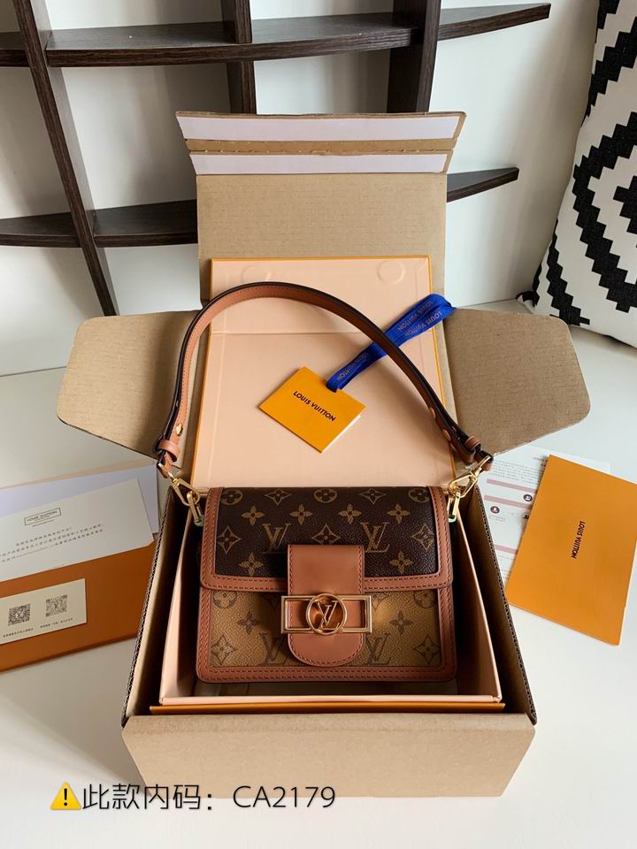 Dauphine M44580 gy (5)