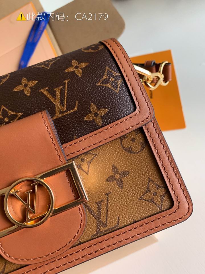 Dauphine M44580 gy (6)