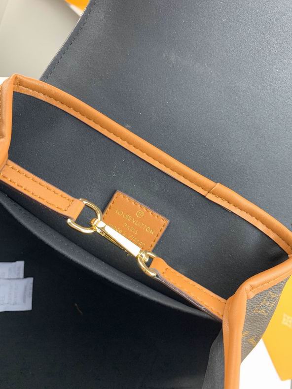 Dauphine M44589 21x12x23 cm cs (7)