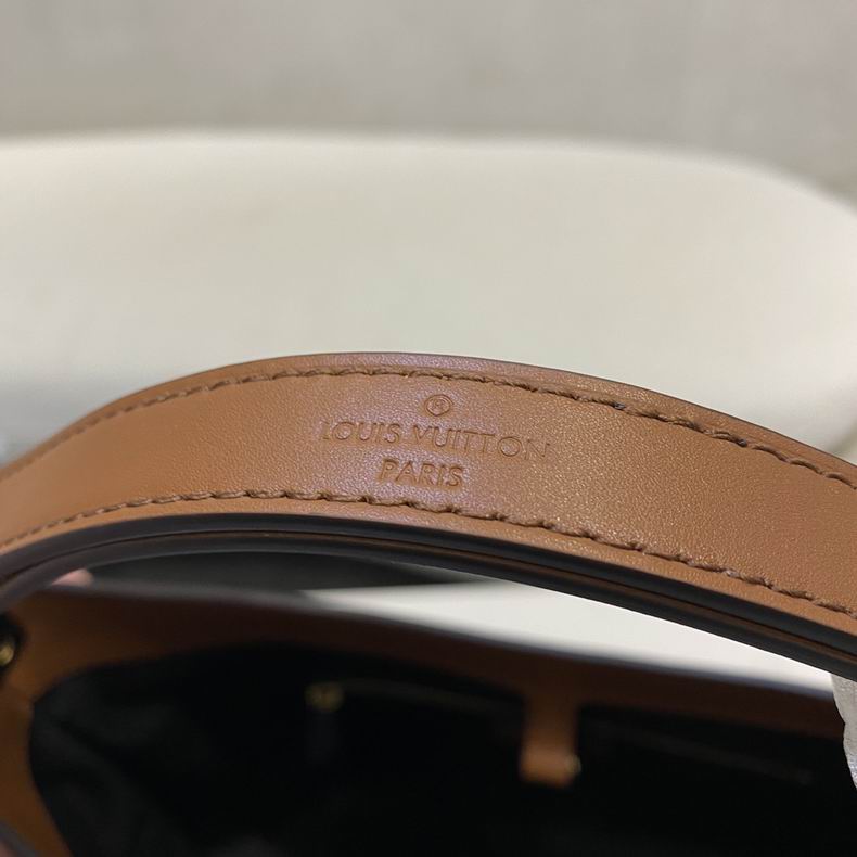 Dauphine M45194 24x27x10cm gf (5)