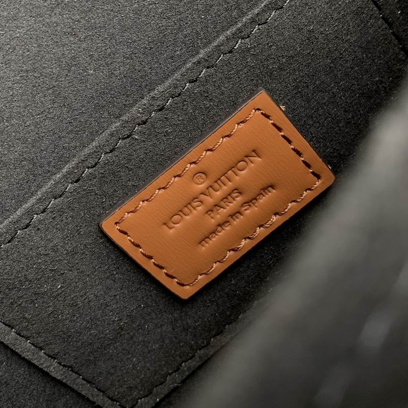 Dauphine M46537 20x15x9cm gf (9)