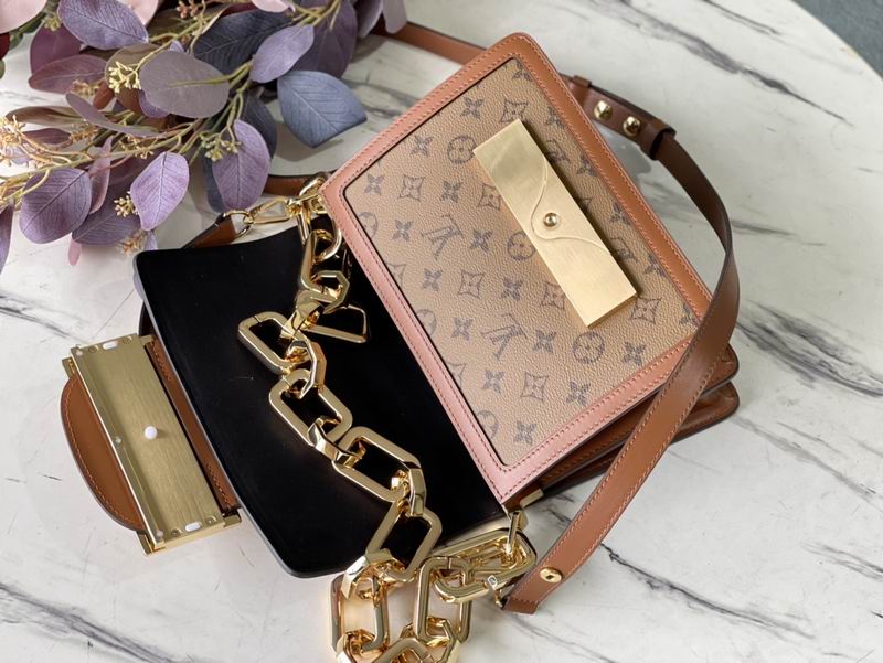 Dauphine M46537 25x17x10.5m gf (7)