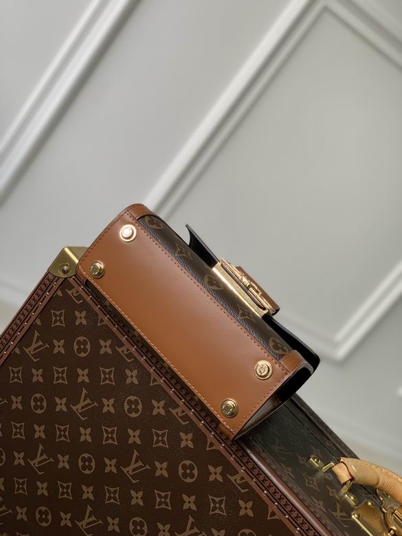 Dauphine M46751 17.5x17.5x9cm gf (6)