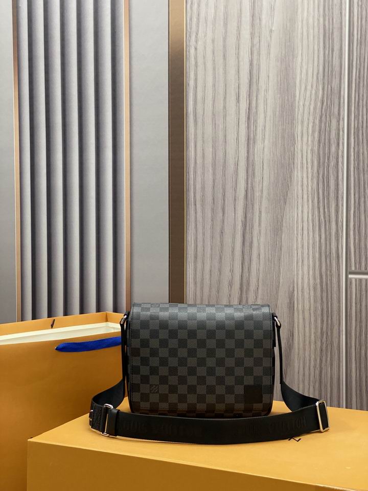 District M42710 26x20x7cm gf (1)