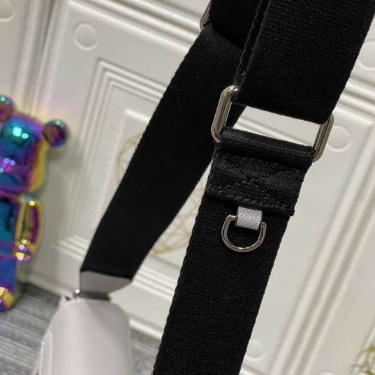 District M46255 25x22x7cm cs (9)