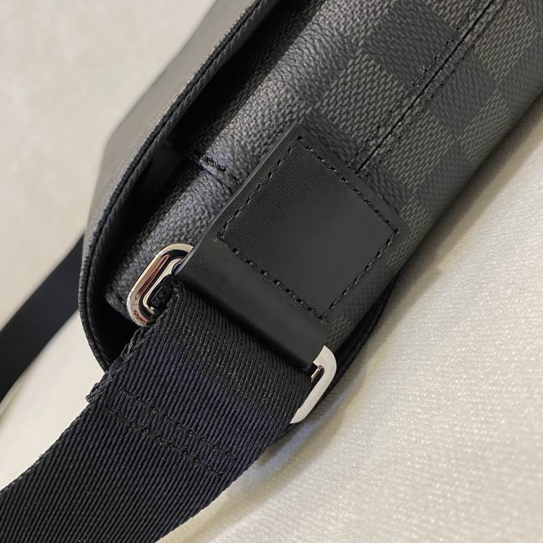 District N40350 32x27x7 cm gf (7)