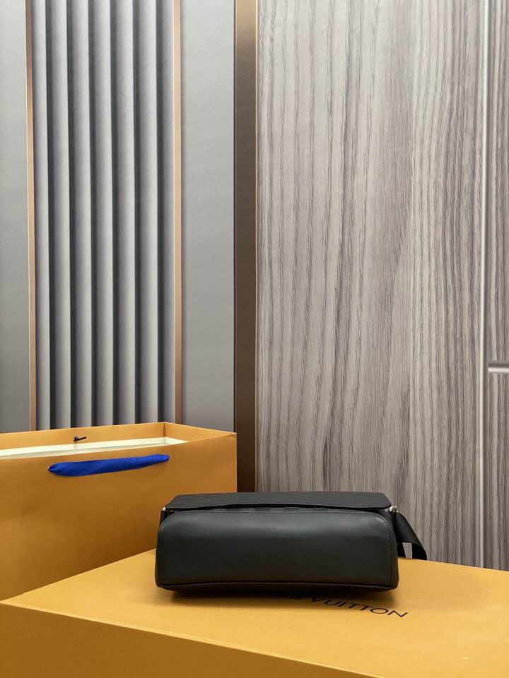 District N41033 27x25x7cm gf (3)