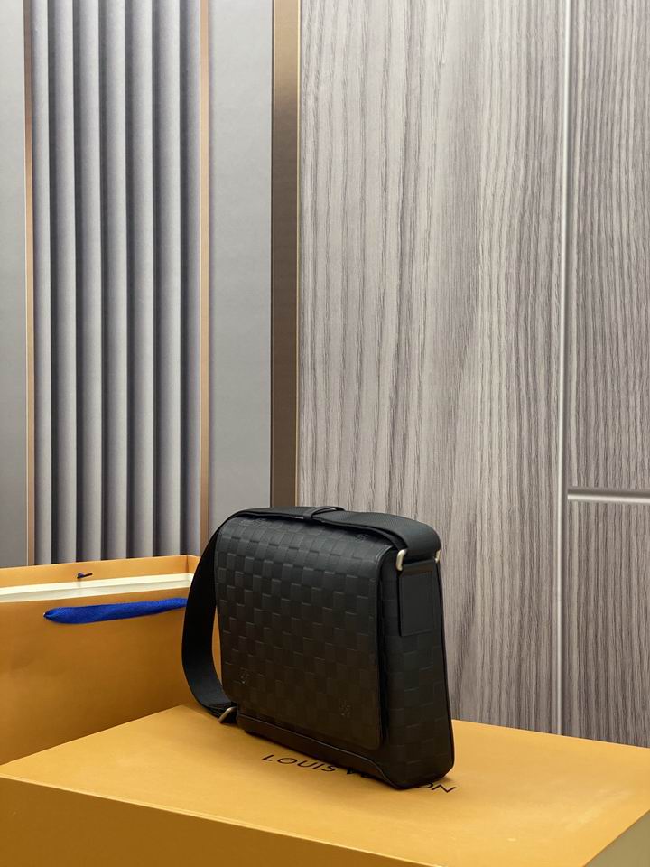 District N41033 27x25x7cm gf (4)