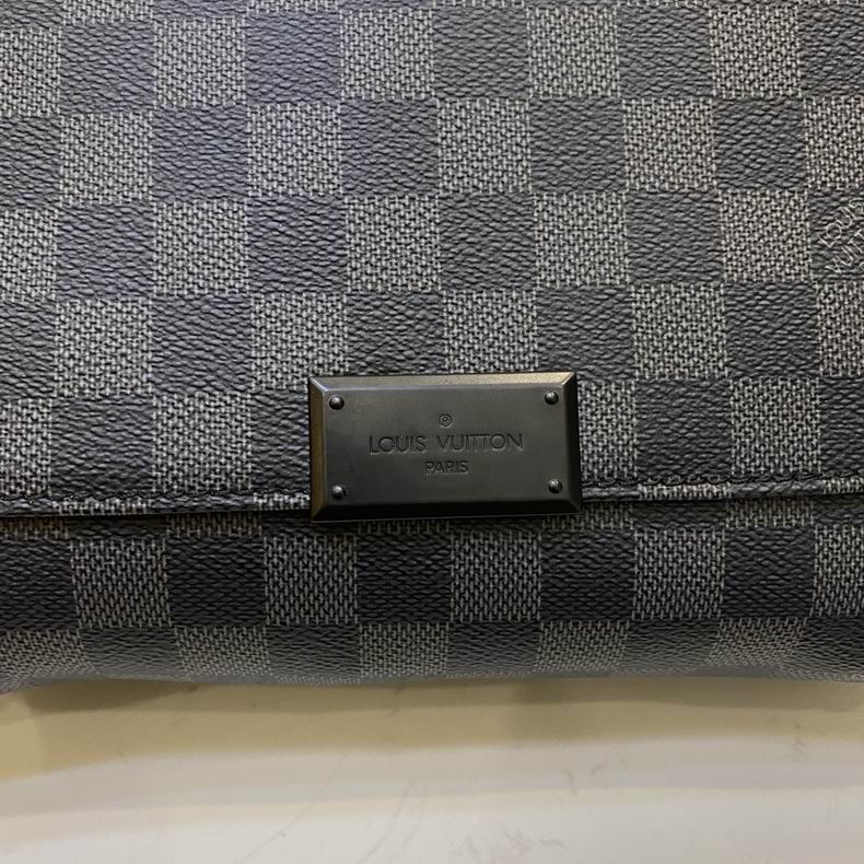 District N41260 27x23x8 cm gf (3)