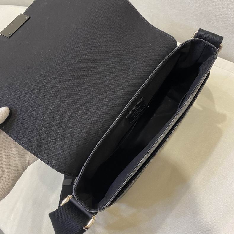 District N41260 27x23x8 cm gf (6)