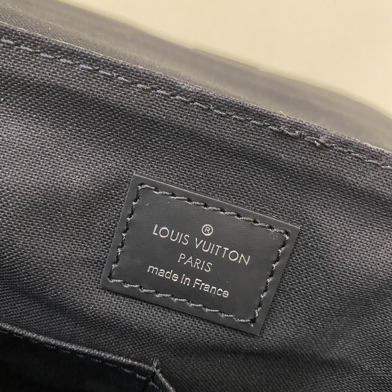 District N41260 27x23x8 cm gf (7)