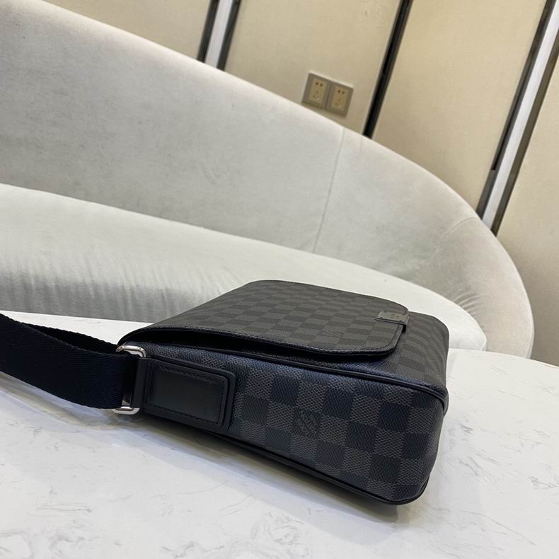 District N41260 27x23x8 cm gf (9)