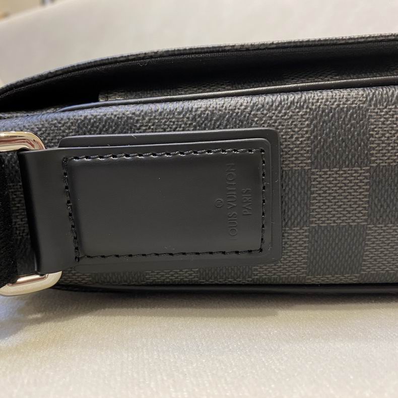 District N41272 33x27x9 cm gf (15)