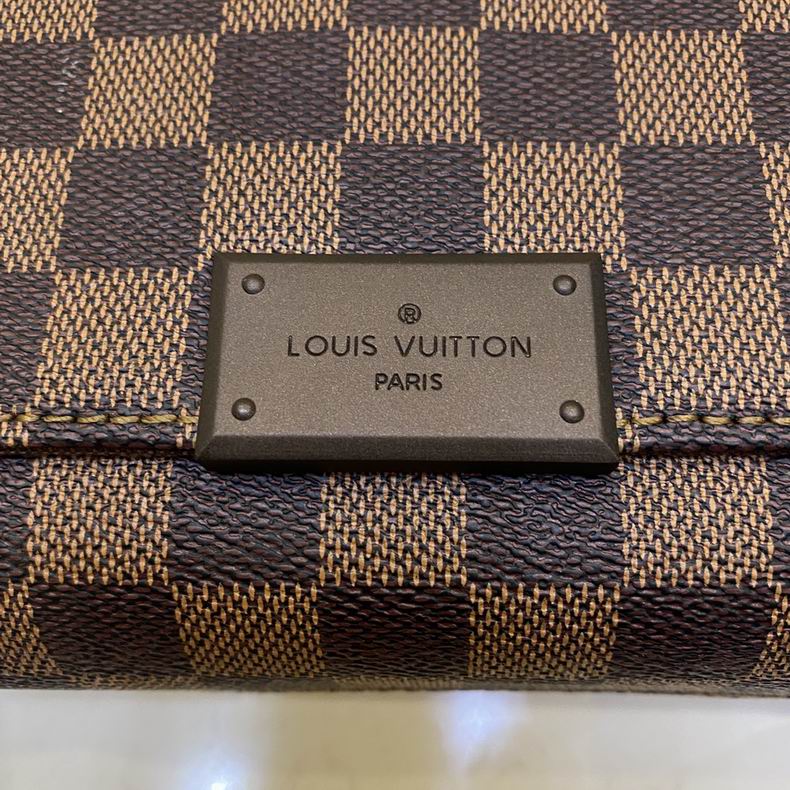 District N41272 33x27x9 cm gf (5)