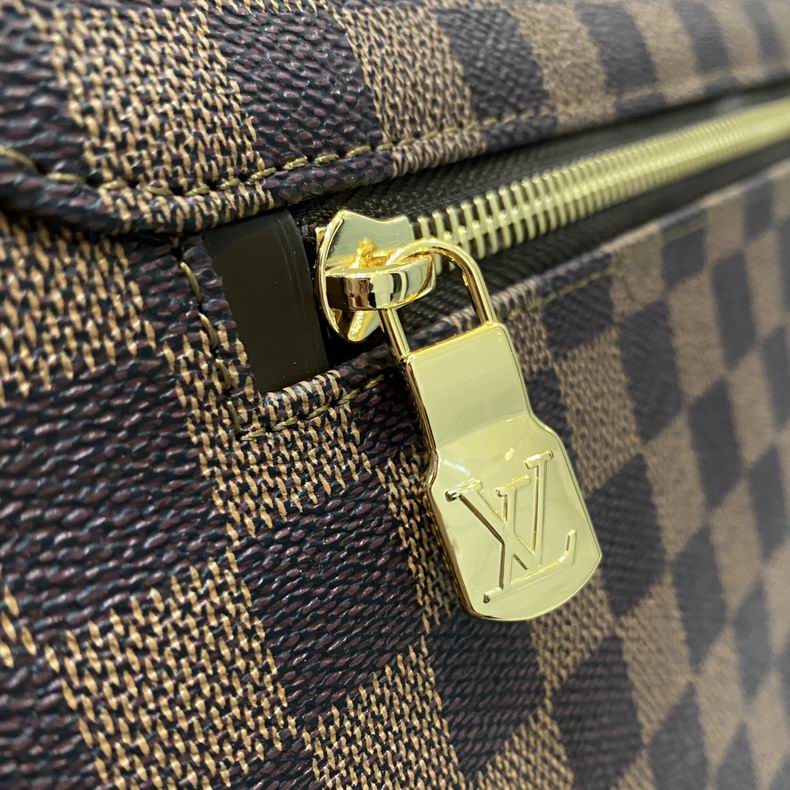 District N41272 33x27x9 cm gf (7)