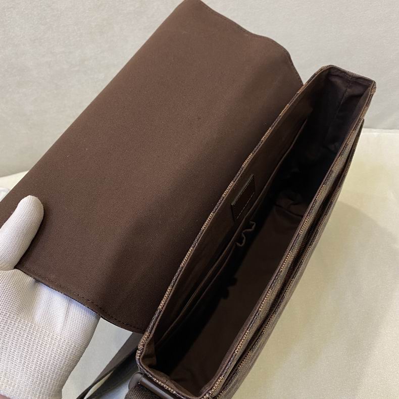 District N41272 33x27x9 cm gf (8)