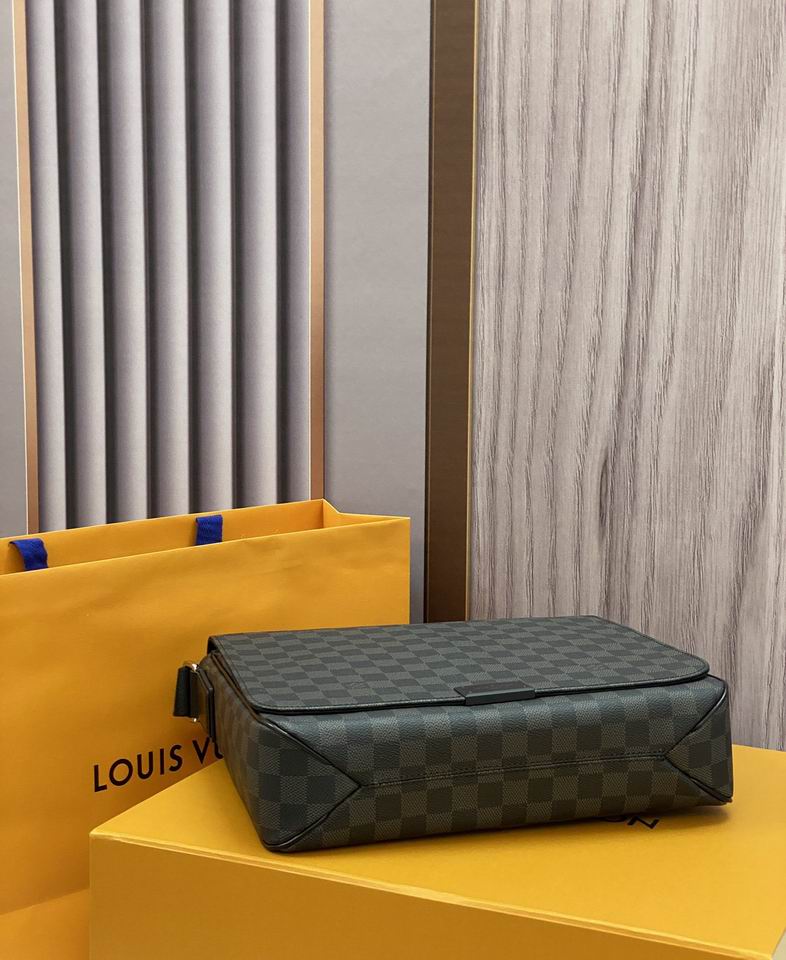 District N41272 M33x27x9cm gf (3)