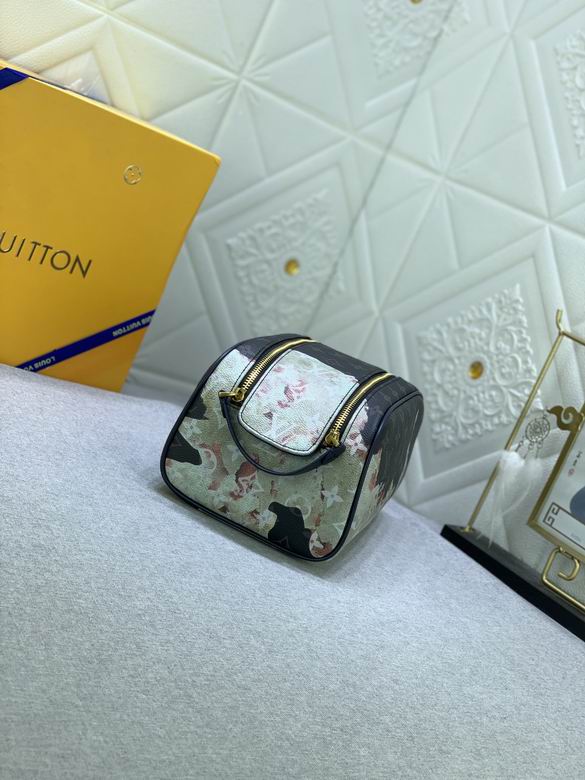 Dopp Kit M82831 28x15x16.5cm ss (4)