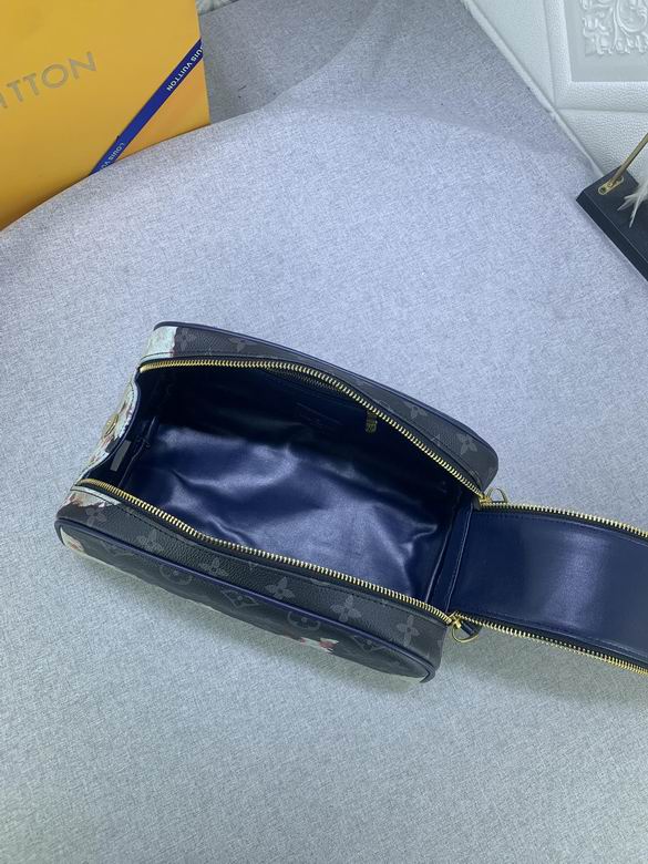 Dopp Kit M82831 28x15x16.5cm ss (9)