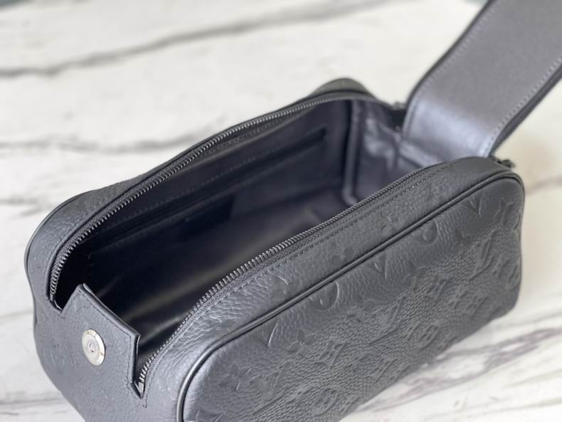 Dopp kit M59478 28x15x16.5 cm gf (8)